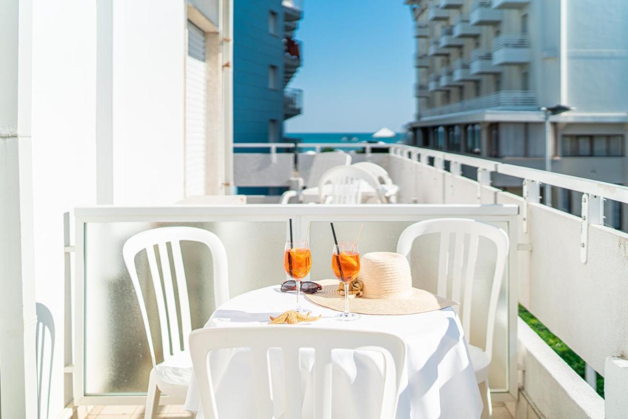 Hotel Pigalle Lido di Jesolo Exterior foto